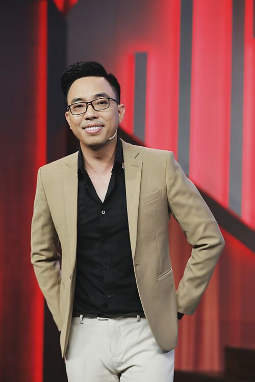 Nguyễn Hồng Thuận - Nhạc sĩ trẻ với gia tài hơn 100 ca khúc được nhiều khán giả yêu thích