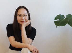 Chi Nguyễn The Present Writer - Nữ tiến sĩ giáo dục tài năng và lối sống tối giản