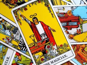 The Magician Tarot có ý nghĩa gì? Nên làm gì khi nhận được lá bài The Magician Tarot?